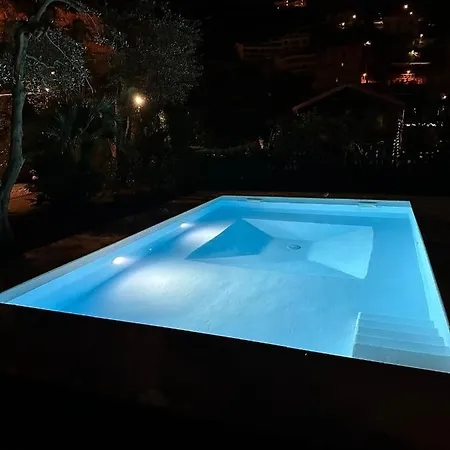 Lidia Bed & Breakfast 4*